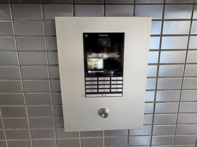 プレステージ西神戸のエントランス