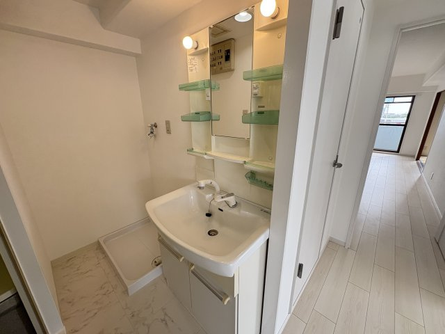 プレステージ西神戸の独立洗面台