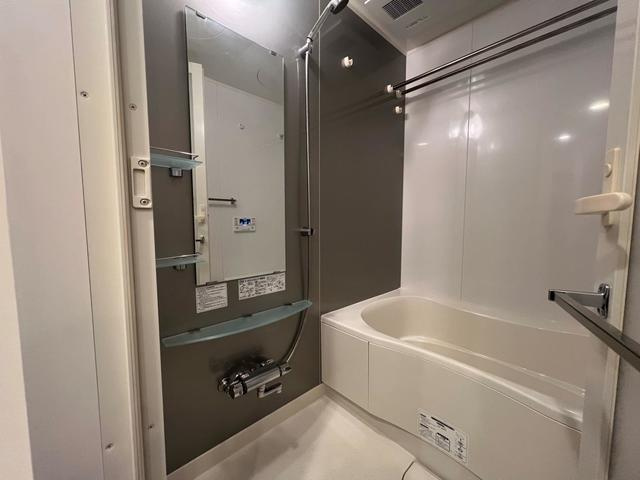 コスモリード新宿余丁町の浴室|※写真は同タイプ住戸です。