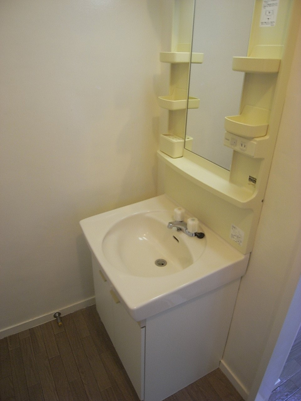 白山ハイデンスの独立洗面台