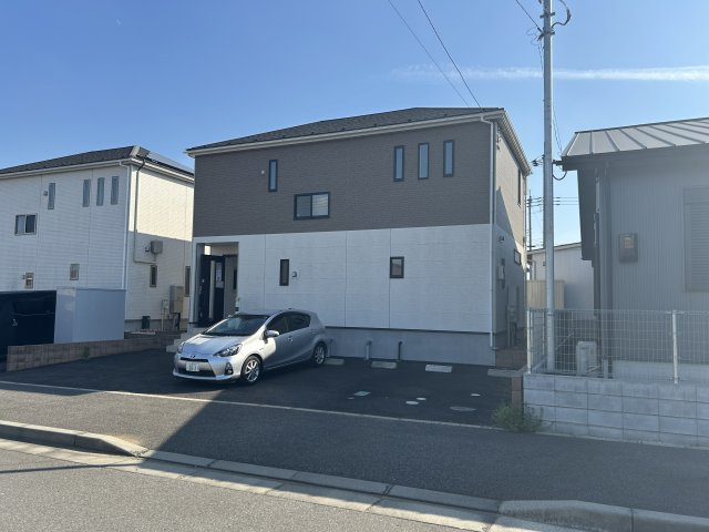 谷田部住宅の外観|3台可駐車スペースもあります