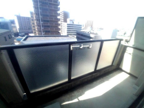 YKハイツ松の内のバルコニー