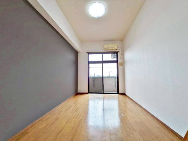 【居間・リビング】 | ルミエールガーデンⅠ番館