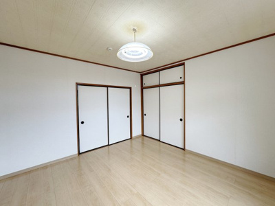 【寝室】 | フォーブル陽東