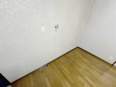 【その他】 | フォーブル陽東 | 洗濯機置き場