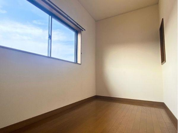 荏隈　中古の洋室