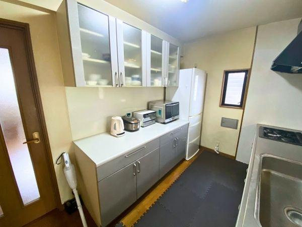 荏隈　中古のキッチン|カップボード付き