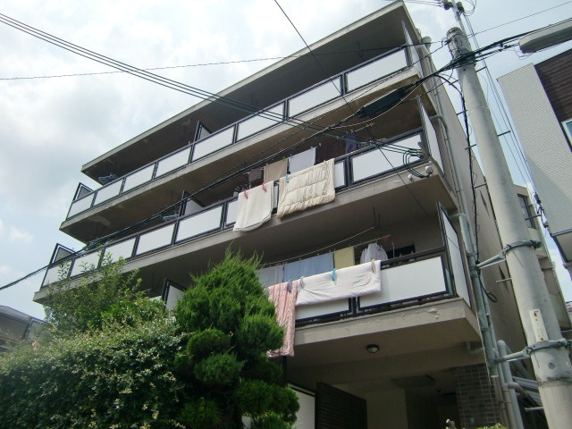 グレースシャトー（神前町）の外観