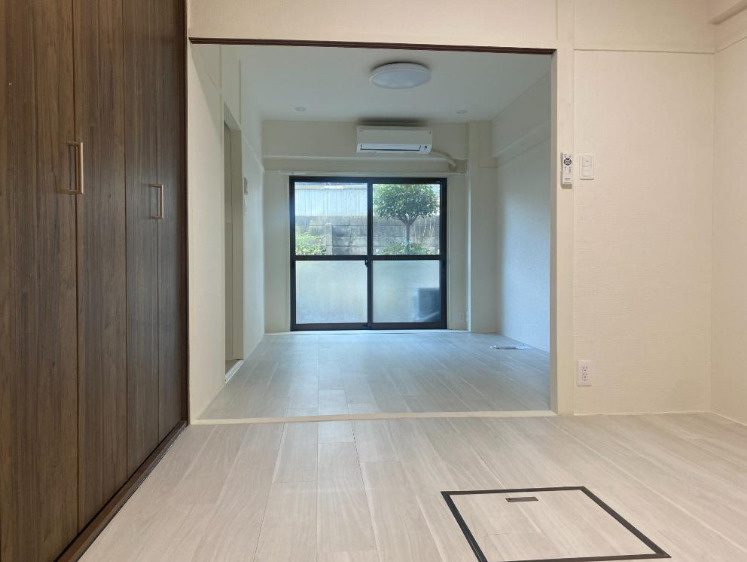 グレースシャトー（神前町）の居間・リビング