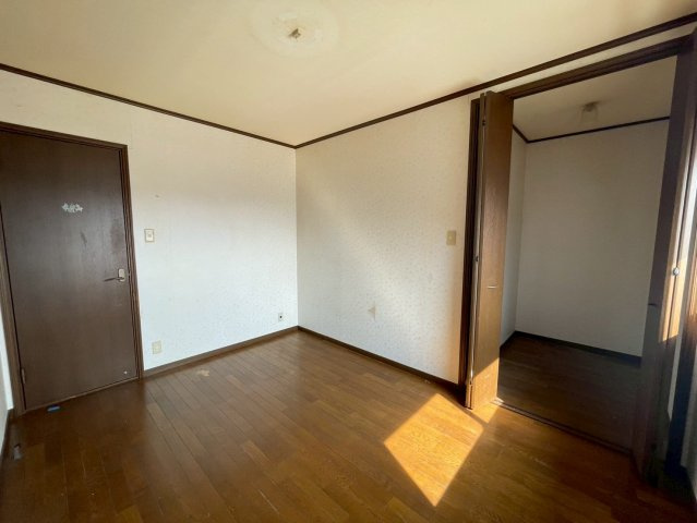 枚方市村野東町の洋室