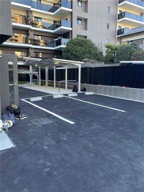 Ｓ－ＲＥＳＩＤＥＮＣＥ成増ＣＬＡＩＲの駐車場