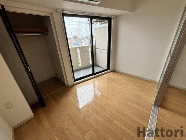 RIDGE江坂の居間・リビング