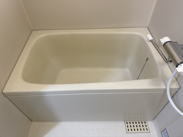 クレスト安室の浴室