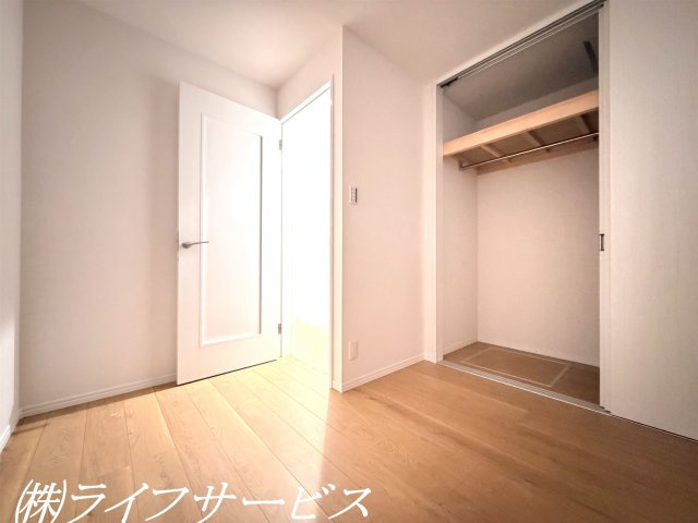 【洋室】 | 田川１丁目新築戸建 | １階納戸4.1帖／クローゼット有