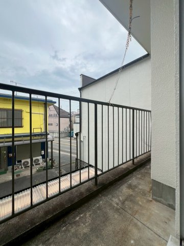 南多聞台住宅のバルコニー