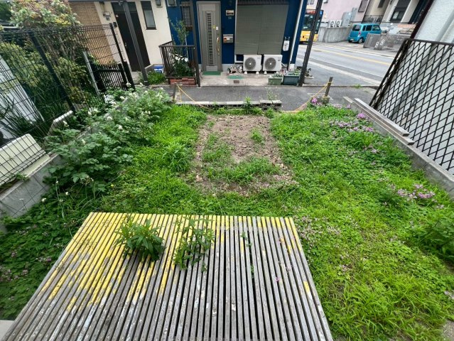 南多聞台住宅の庭