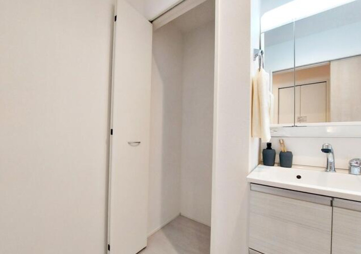 売新築戸建　中央区鴨江二丁目の独立洗面台