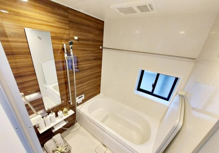 売新築戸建　中央区鴨江二丁目の浴室