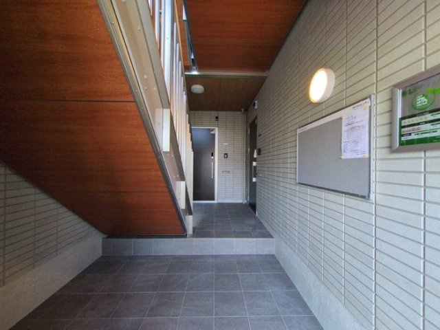 D's町坪のエントランス