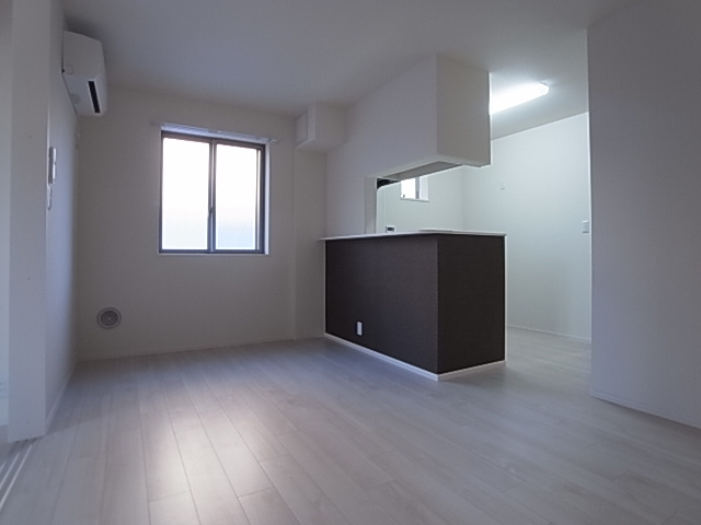 神戸市兵庫区中道通１丁目の賃貸マンションの居間・リビング|リビング