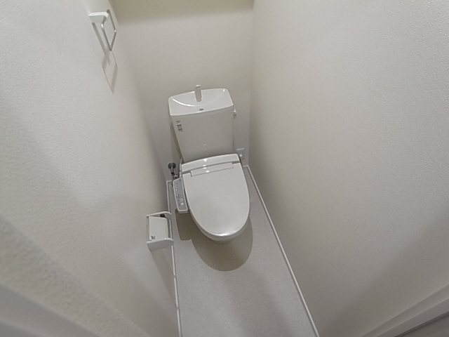 神戸市兵庫区中道通１丁目の賃貸マンションのトイレ|ウォシュレット