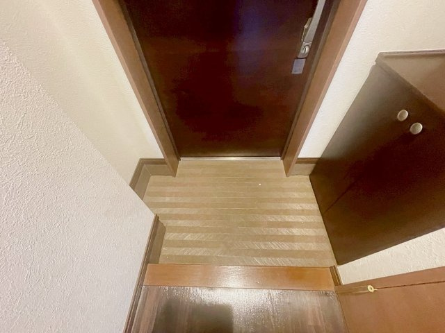 プレシャス小林の玄関