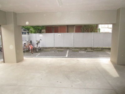 【その他】 | ＧＲＥＥＮ　ＡＧＥ駐車場 | オートバイ置場