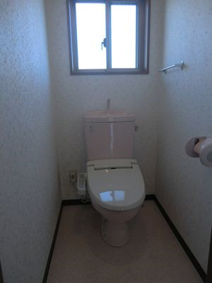 レジェンサンフラワーⅡのトイレ|落ち着いたトイレです