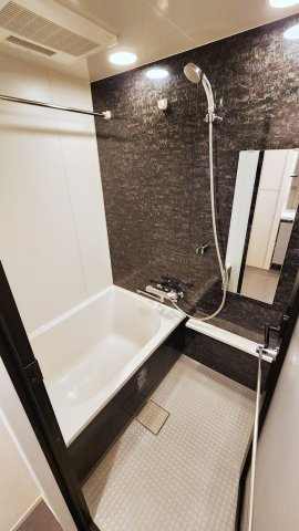 プライムメゾン大塚の玄関