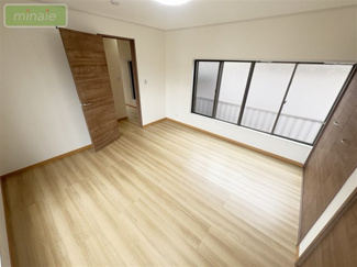 【洋室】 | 庭付　P3台駐車可　内外手入れいれてます　中古　東道野辺6