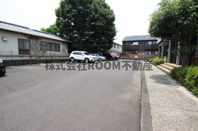 D’コート鷹尾の駐車場|駐車スペースもあります