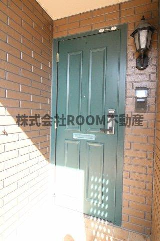 D’コート鷹尾の玄関|収納もある玄関です