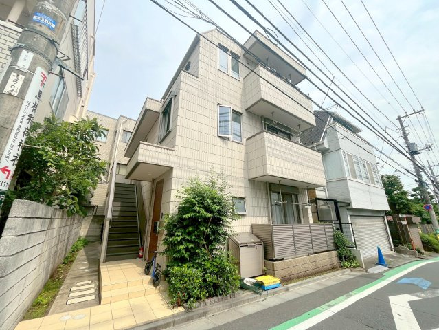 Ｃｒｅｓｔ　Ｃｏｕｒｔの外観