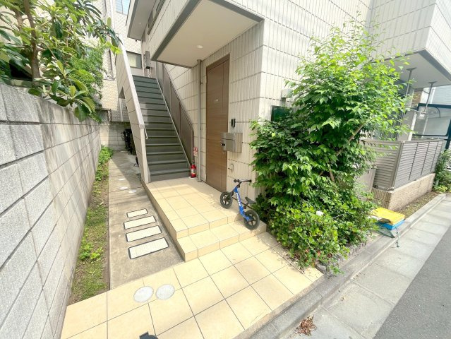 Ｃｒｅｓｔ　Ｃｏｕｒｔのエントランス