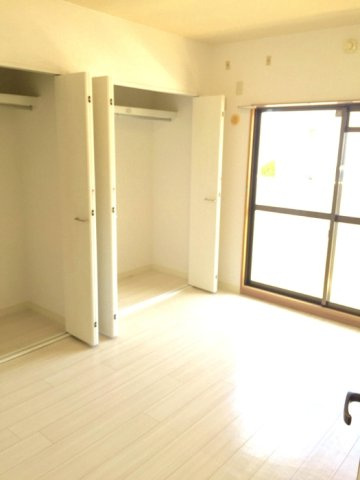 パレ・ロワイヤルⅡ棟の居間・リビング