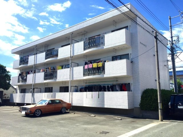 パレ・ロワイヤルⅡ棟のエントランス