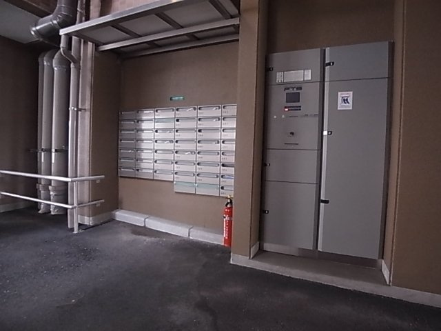 神戸市兵庫区三川口町２丁目の賃貸マンション