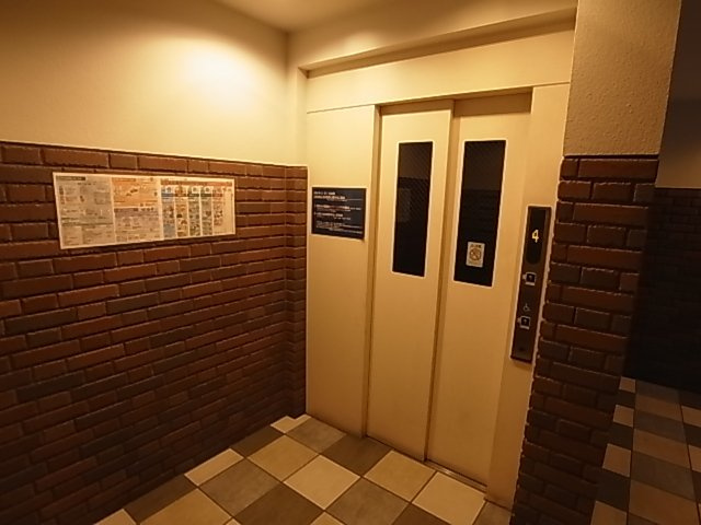 神戸市兵庫区三川口町２丁目の賃貸マンション