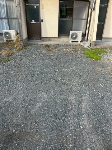 高槻市梶原６丁目のアパートの駐車場