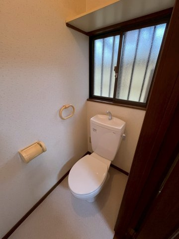 高槻市梶原６丁目のアパートのトイレ