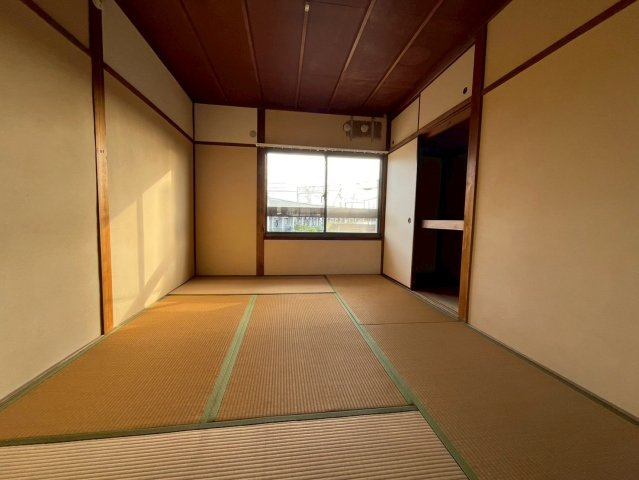 高槻市梶原６丁目のアパートの和室