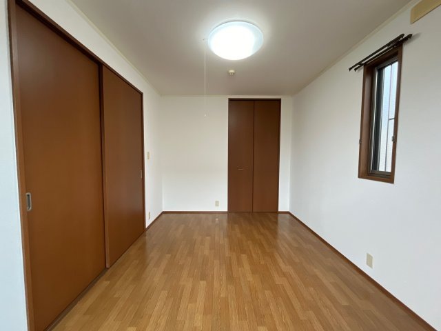 BIRD LAND たまで B棟の子供部屋