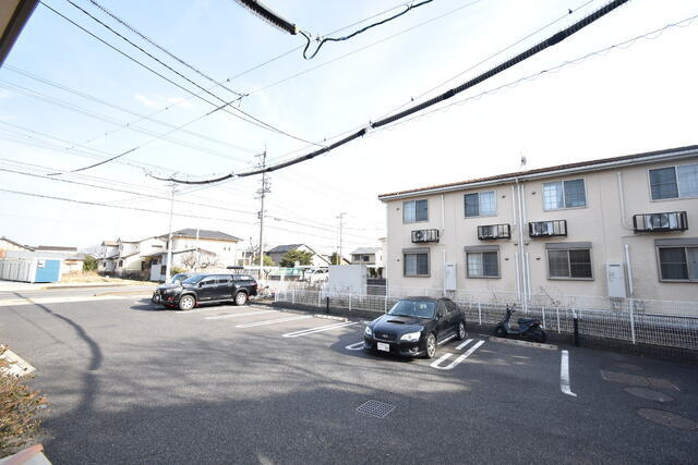 ドクターバード　W棟の駐車場