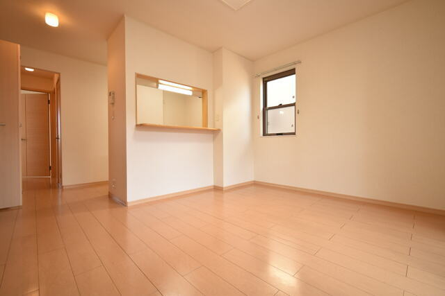 ドクターバード　W棟の居間・リビング