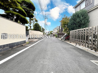 【前面道路含む現地写真】