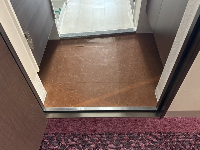 Luxe姫路の玄関