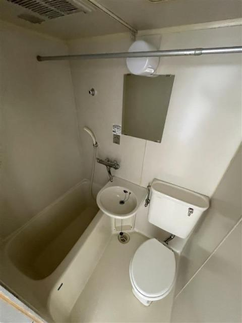 神戸市中央区元町通４丁目のアパートのトイレ|トイレ