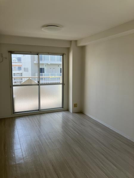 ヒルズコート海岸通の居間・リビング