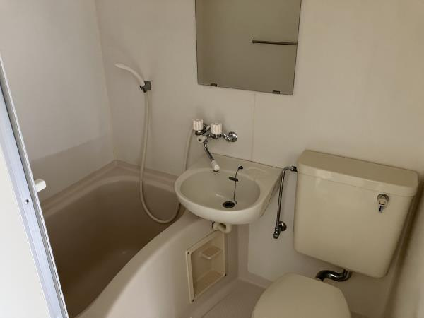 ヒルズコート海岸通の浴室