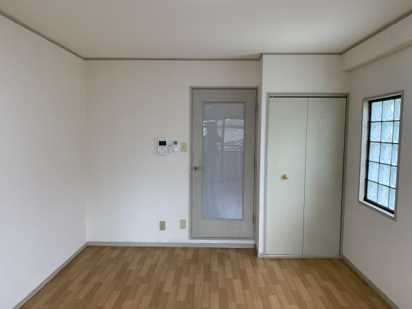 スカイコートの居間・リビング